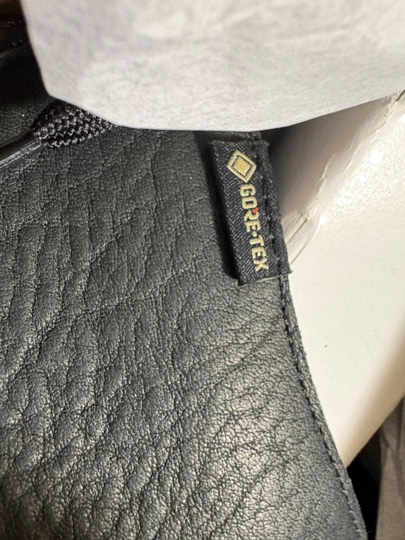 新品　定価33000円　ClarksクラークスDesert Trekゴアテックス