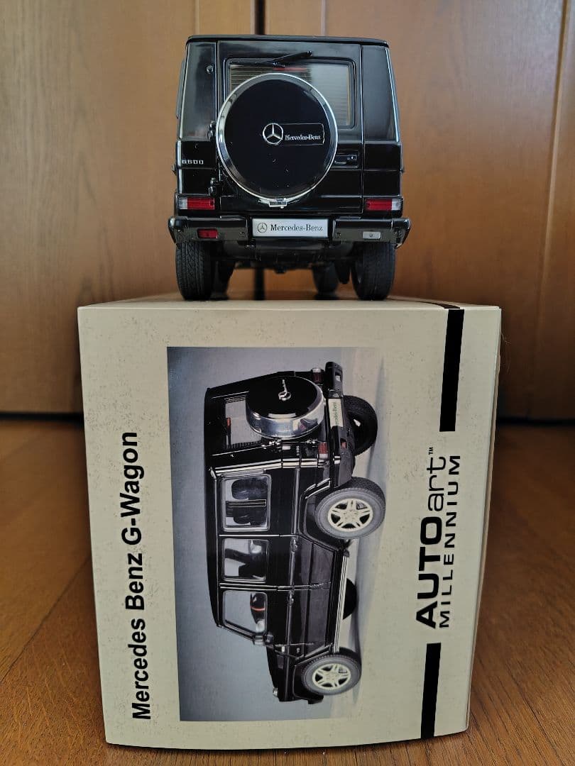 【絶版品】オートアート　1/18メルセデスベンツ　G500L ゲレンデ