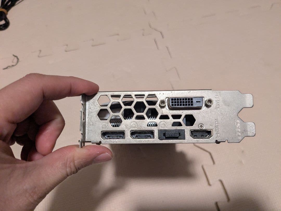 MSI Radeon RX570 8GB ARMOR　デュアルファン