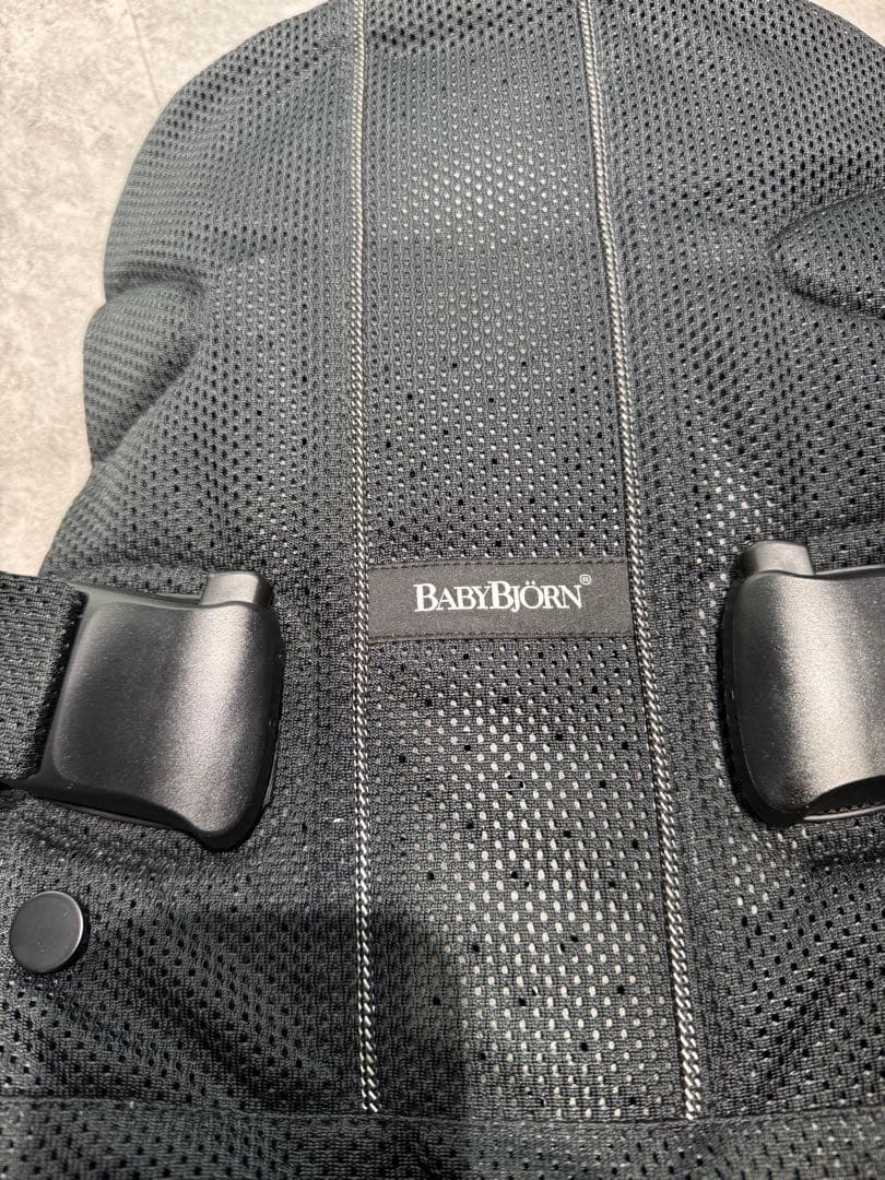 ✨美品✨ BABYBJORN ベビービョルン　抱っこ紐　ワンカイ　ブラック　乳児
