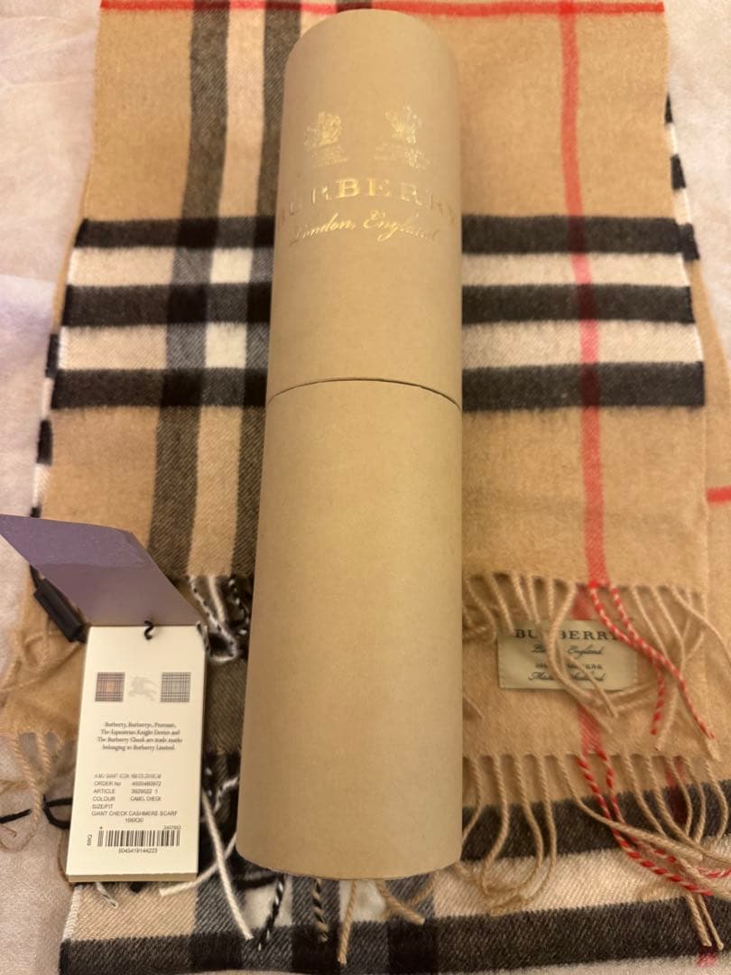 新品未使用BURBERRY カシミヤ チェック柄 ストール　原産国スコットランド