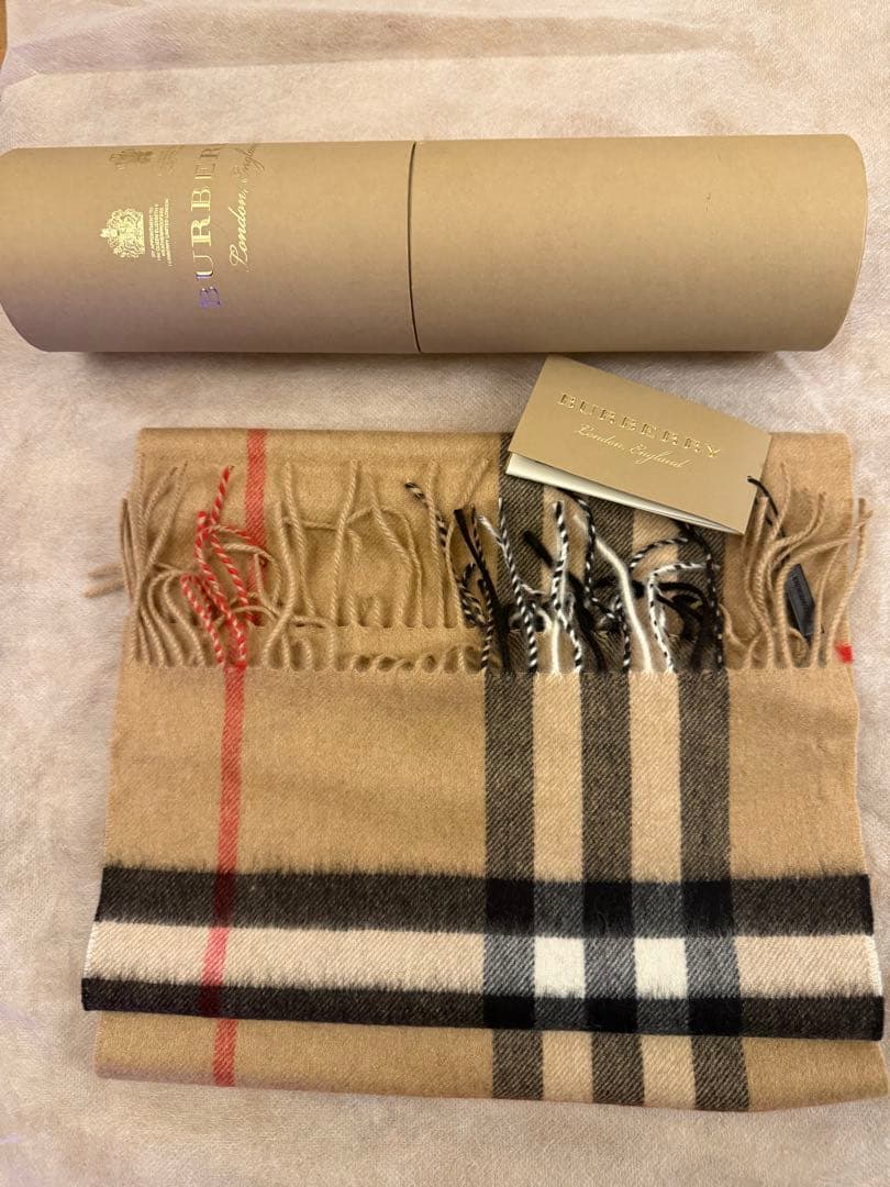 新品未使用BURBERRY カシミヤ チェック柄 ストール　原産国スコットランド