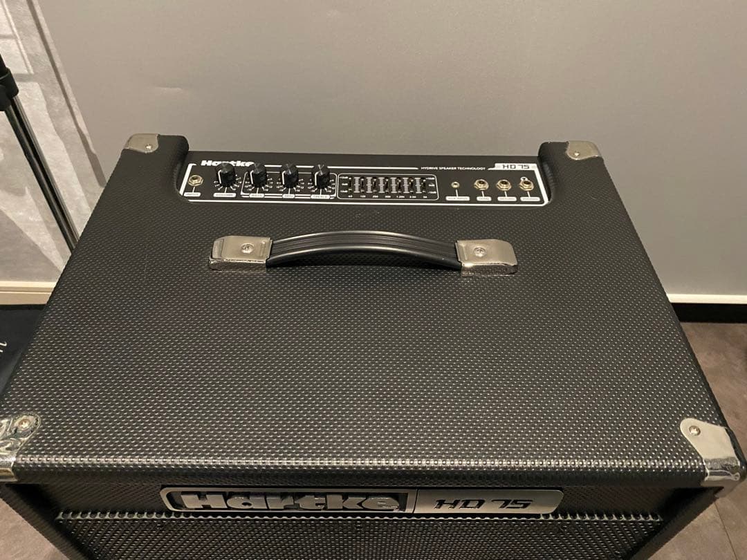 Hartke HD 75 ベース用アンプ