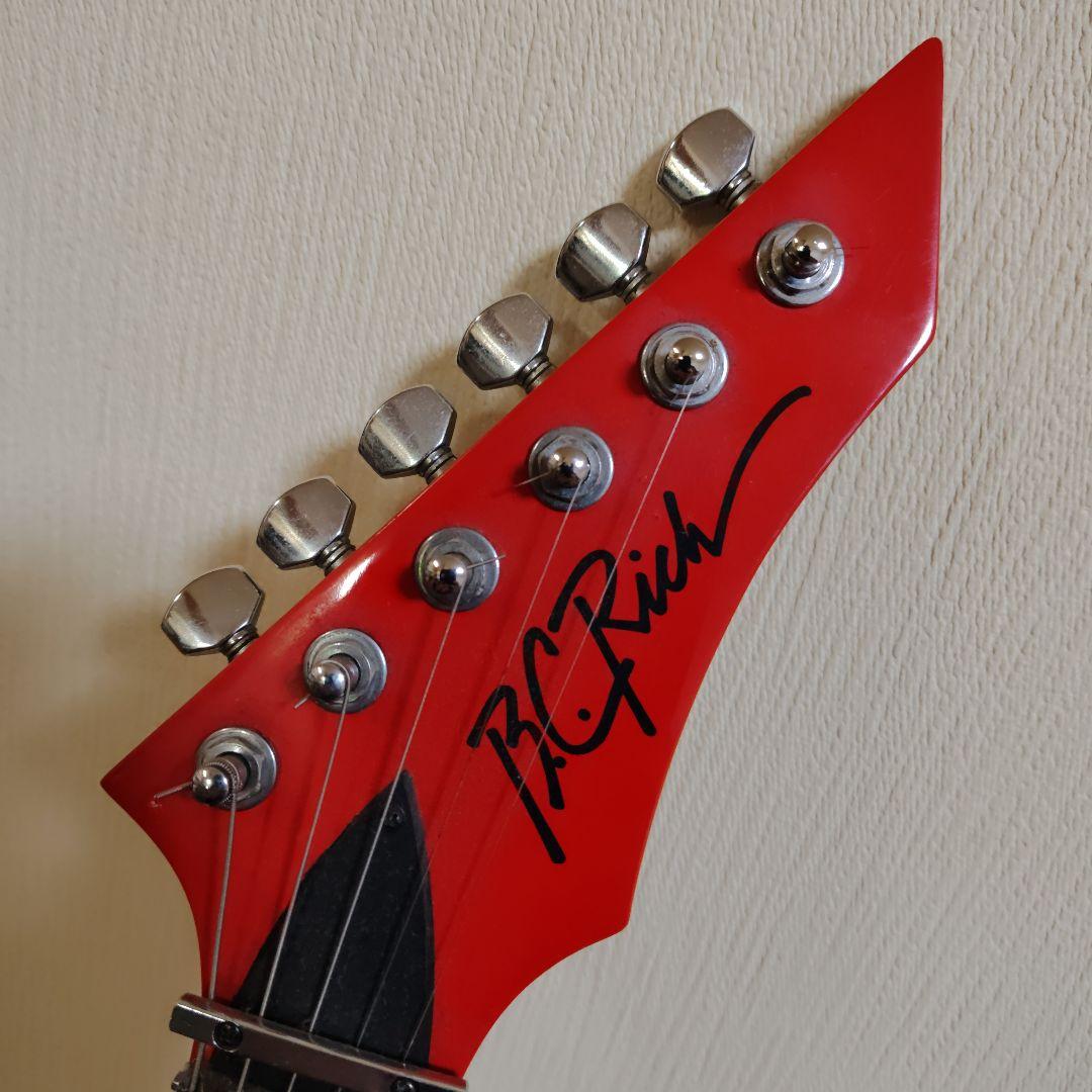 B.C. Rich エレキギター レッド