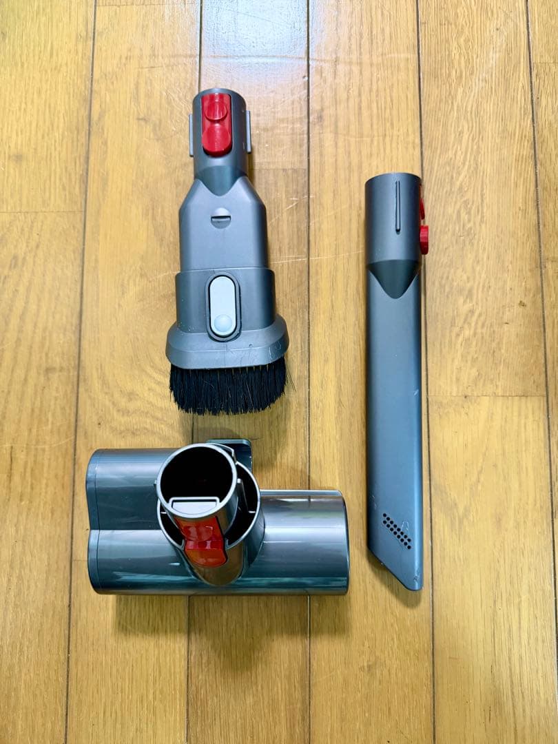 【美品】Dyson ダイソン V8 fluffy SV10 スタンドセット