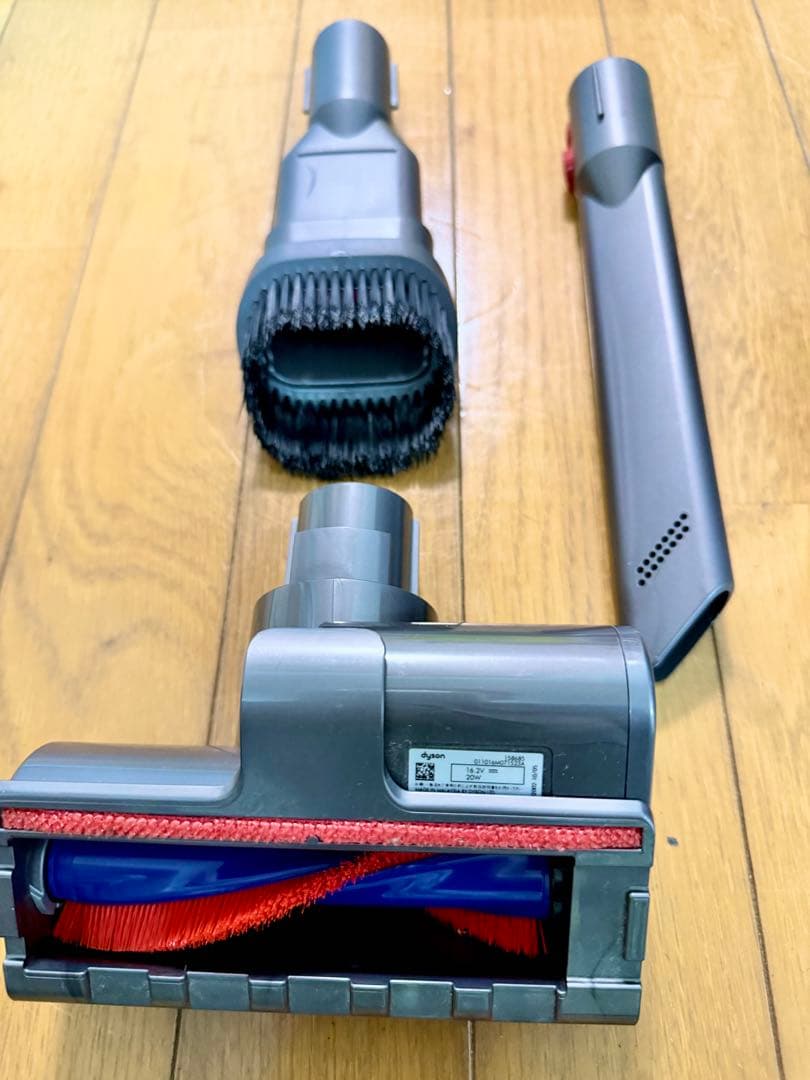 【美品】Dyson ダイソン V8 fluffy SV10 スタンドセット