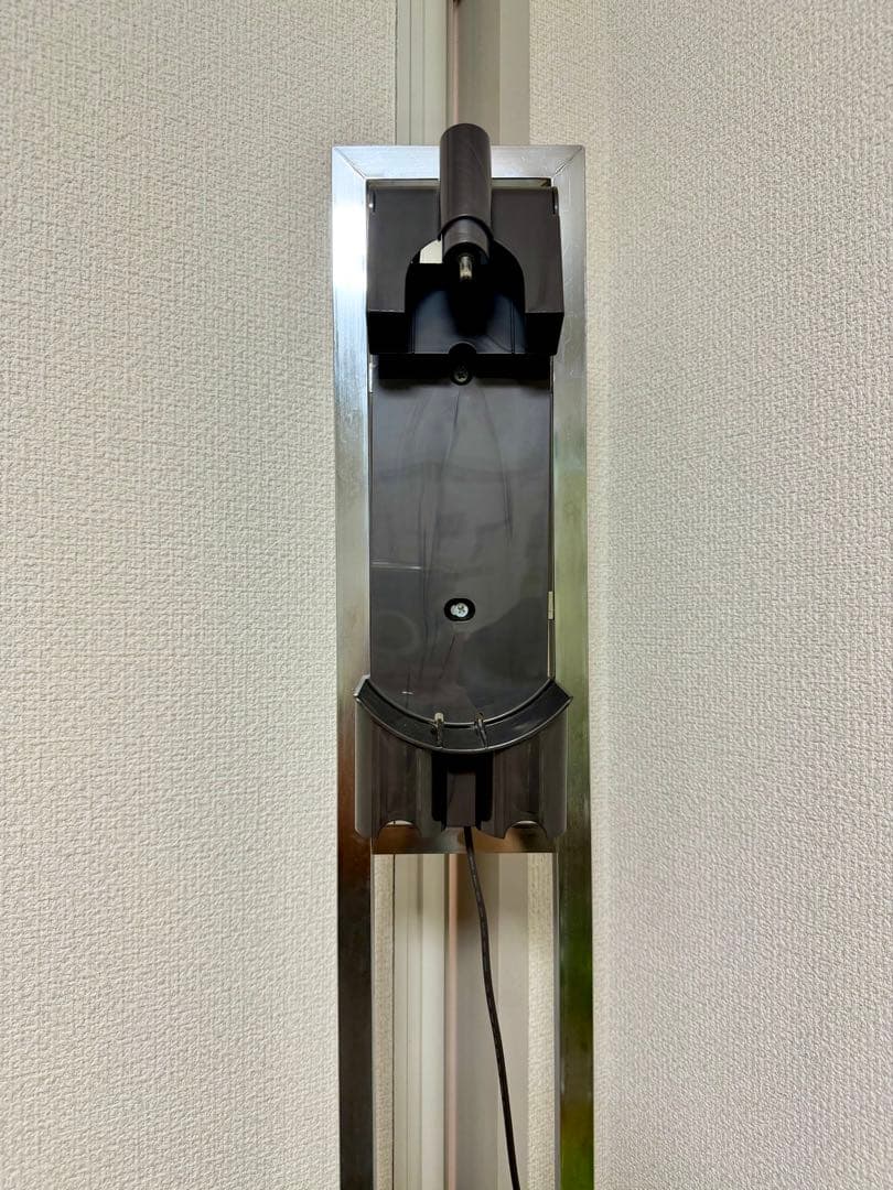 【美品】Dyson ダイソン V8 fluffy SV10 スタンドセット