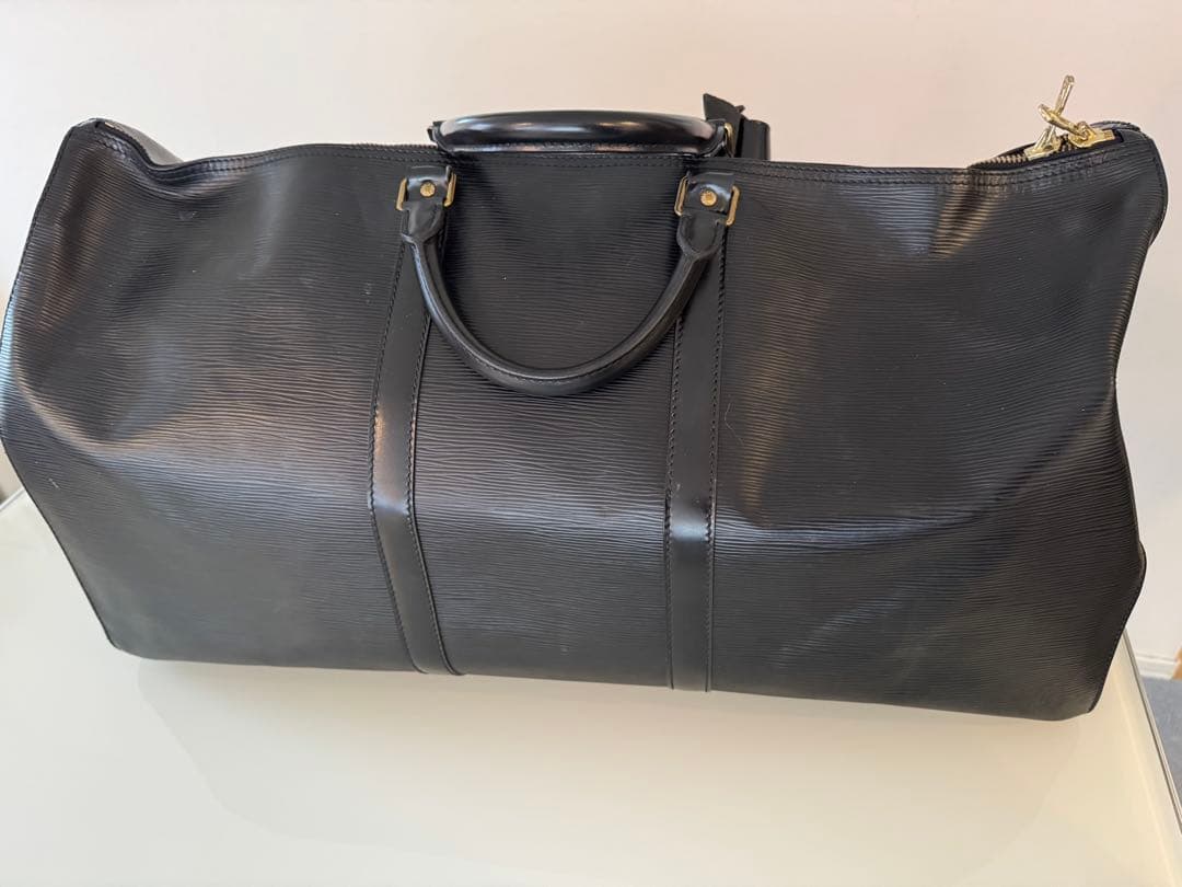 Louis Vuitton エピ キーポル 60 ノアール