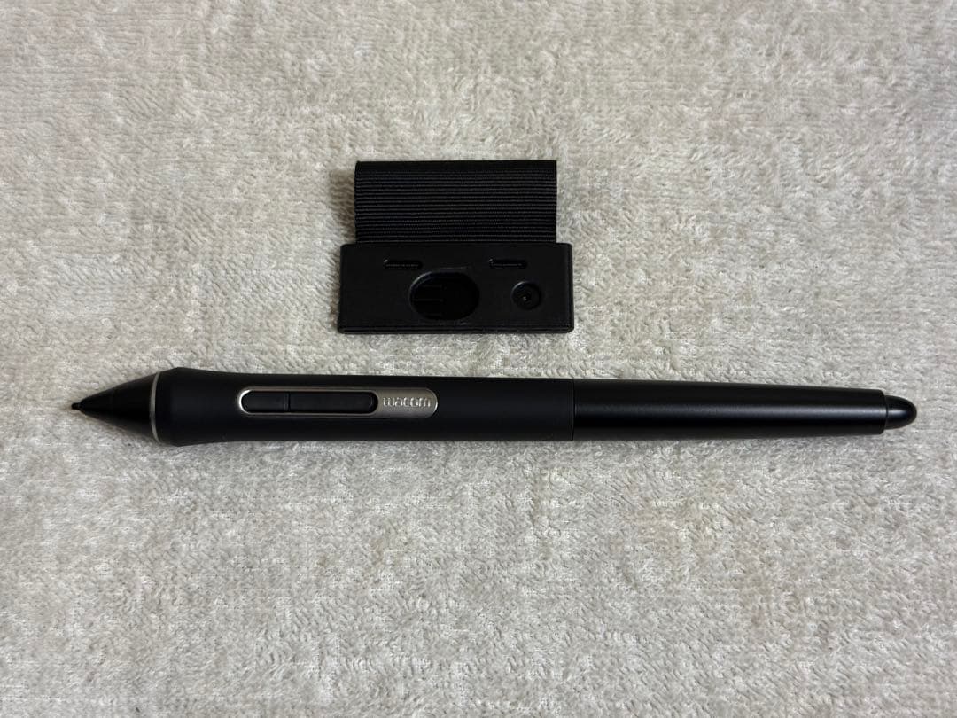 純正スタンド付 Wacom Cintiq 16 DTK-1660 フィルム貼付済
