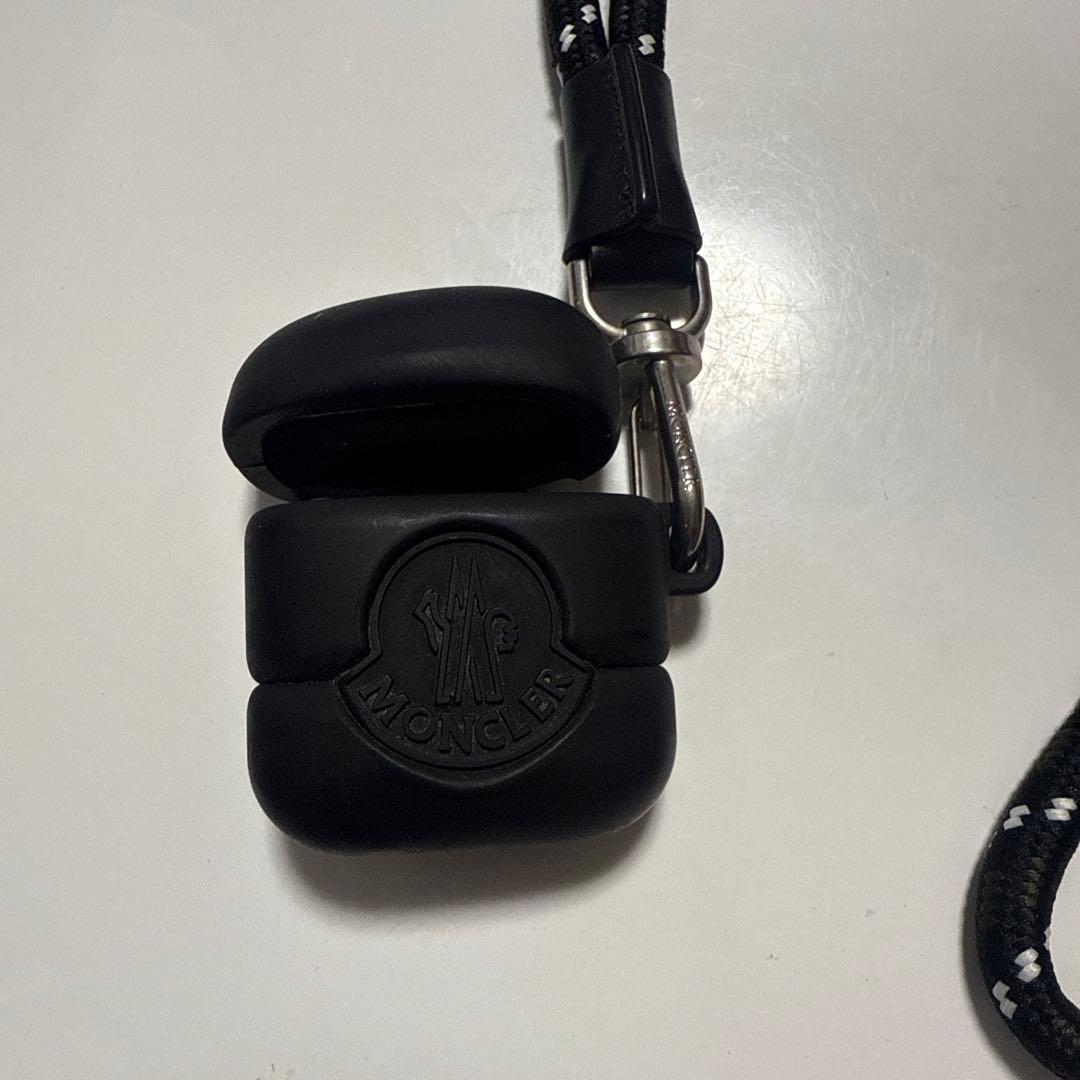 モンクレール　黒　AirPods ケース　モンクレ