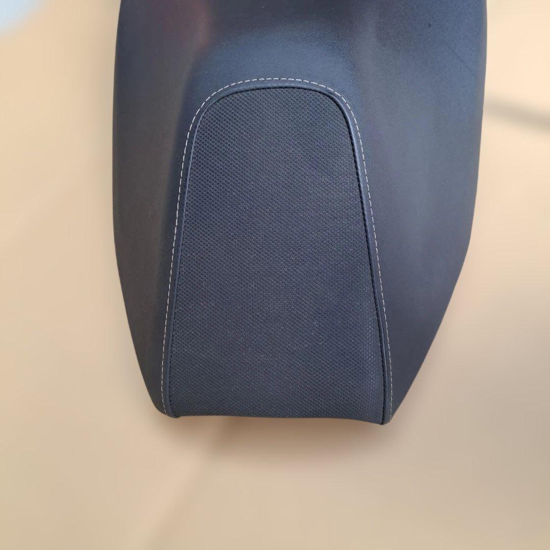 ホンダPCX125 JF81　純正シート