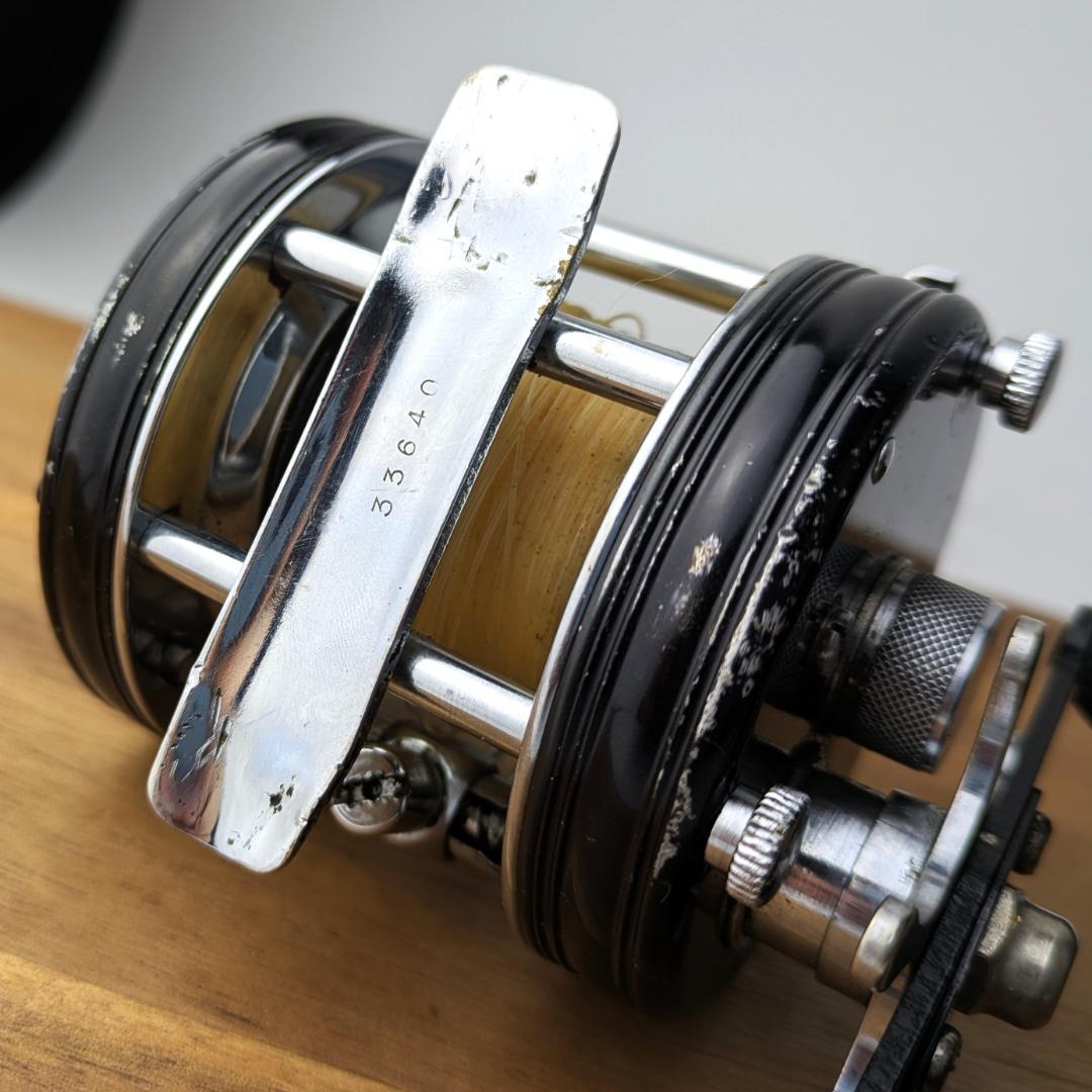 ABU Ambassadeur 5000C スウェーデン ヴィンテージ アブ 黒