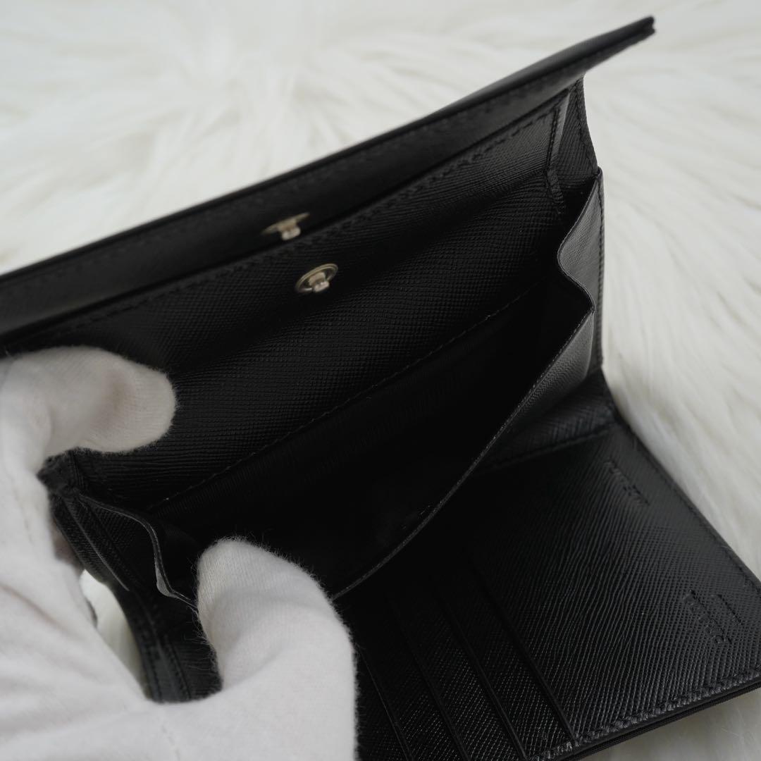 新品未使用品　箱・カード付き　PRADA プラダ　折り財布　ナイロン　ブラック