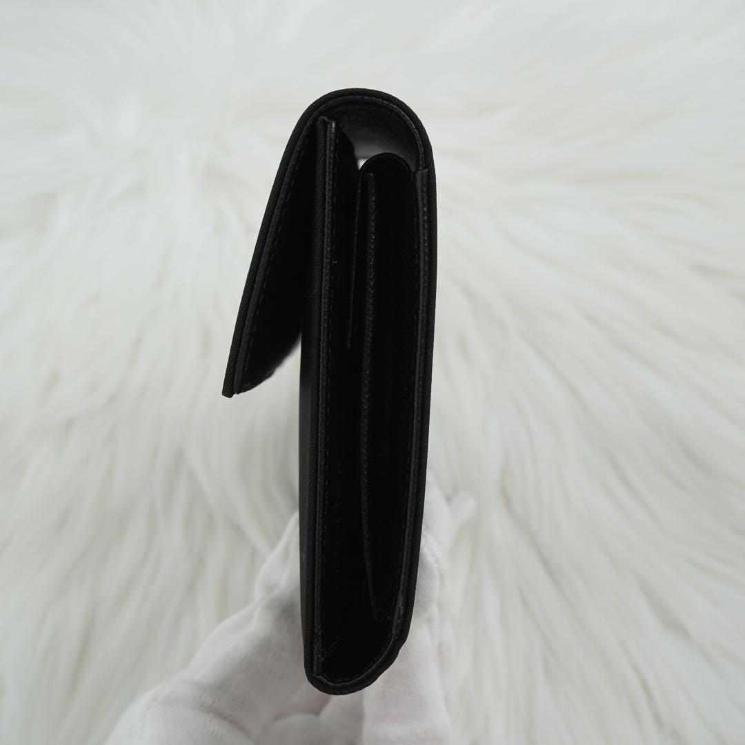 新品未使用品　箱・カード付き　PRADA プラダ　折り財布　ナイロン　ブラック