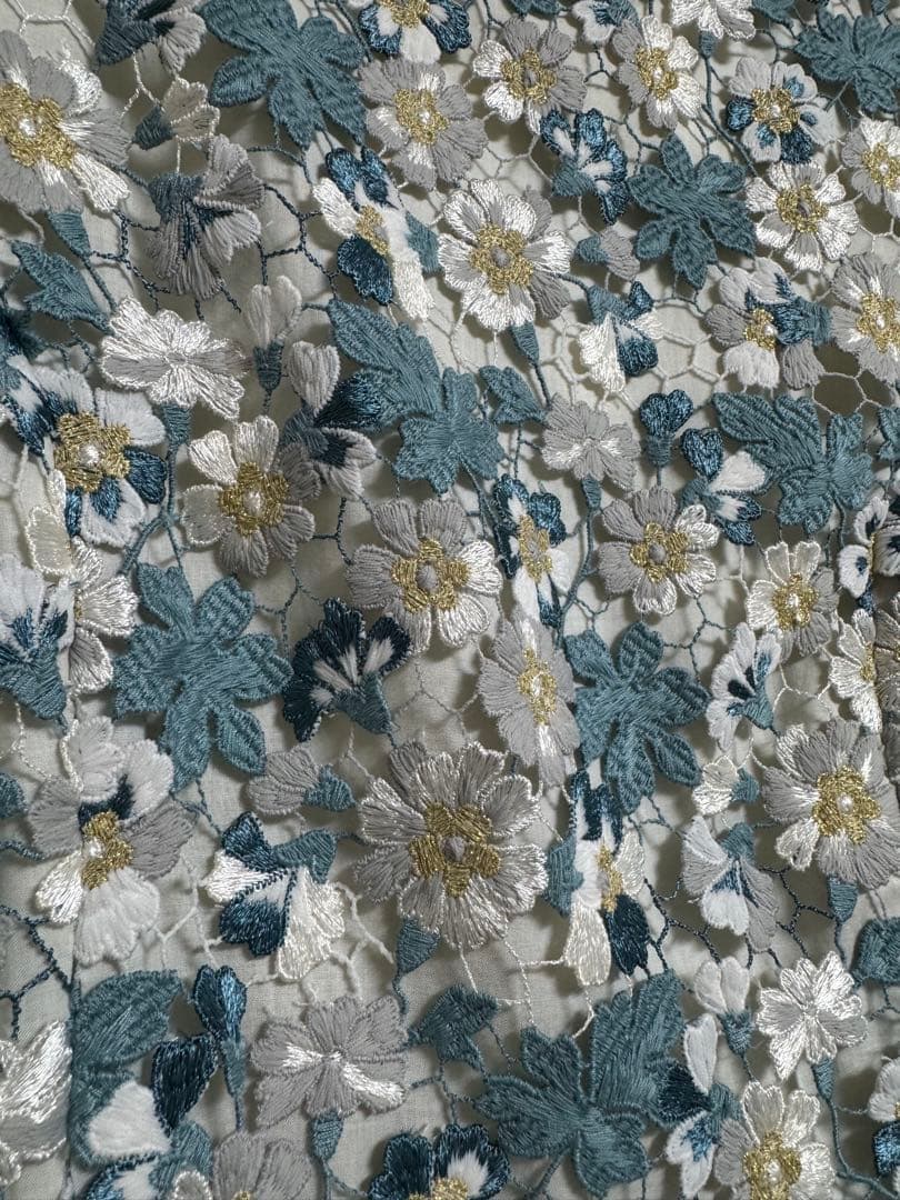 TOCCA 刺繍フラワーワンピース　青山店オーダー品　サイズ2相当　宝塚