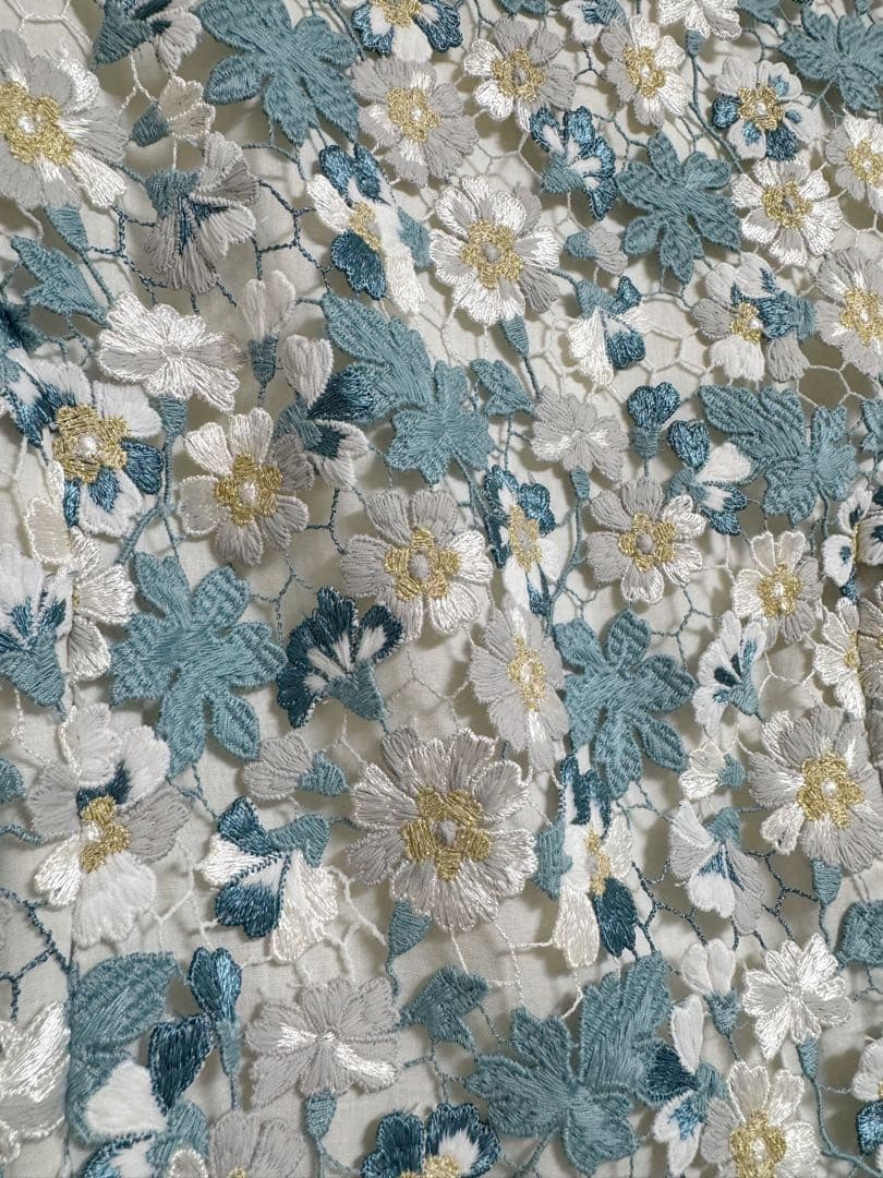 TOCCA 刺繍フラワーワンピース　青山店オーダー品　サイズ2相当　宝塚