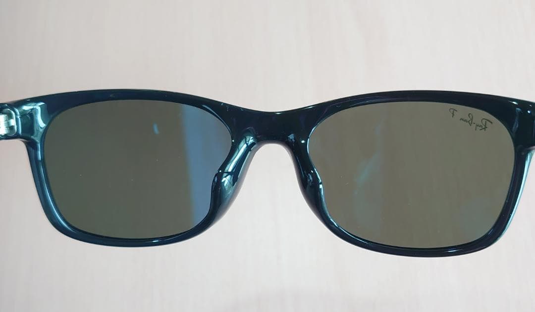 【未使用品】Ray-Ban New Wayfarer RB2132F 偏光レンズ