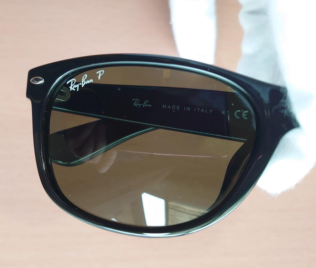 【未使用品】Ray-Ban New Wayfarer RB2132F 偏光レンズ