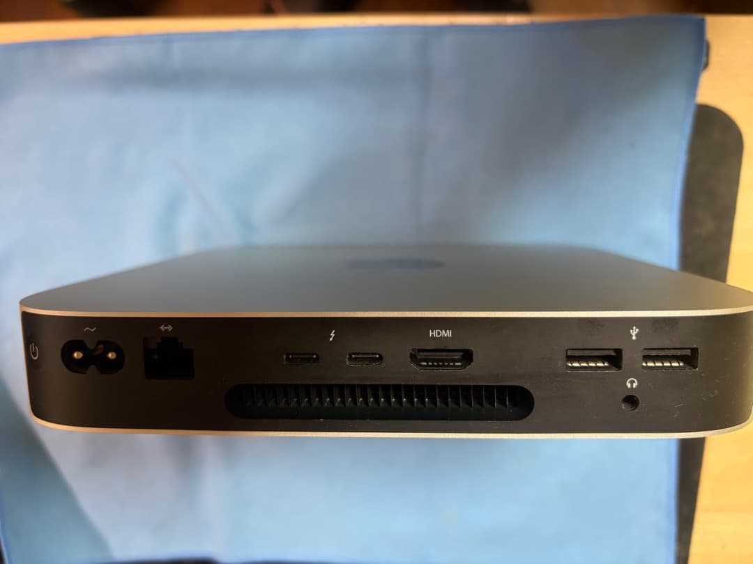 2020　Mac mini　M1　メモリ8GB　SSD 256GB