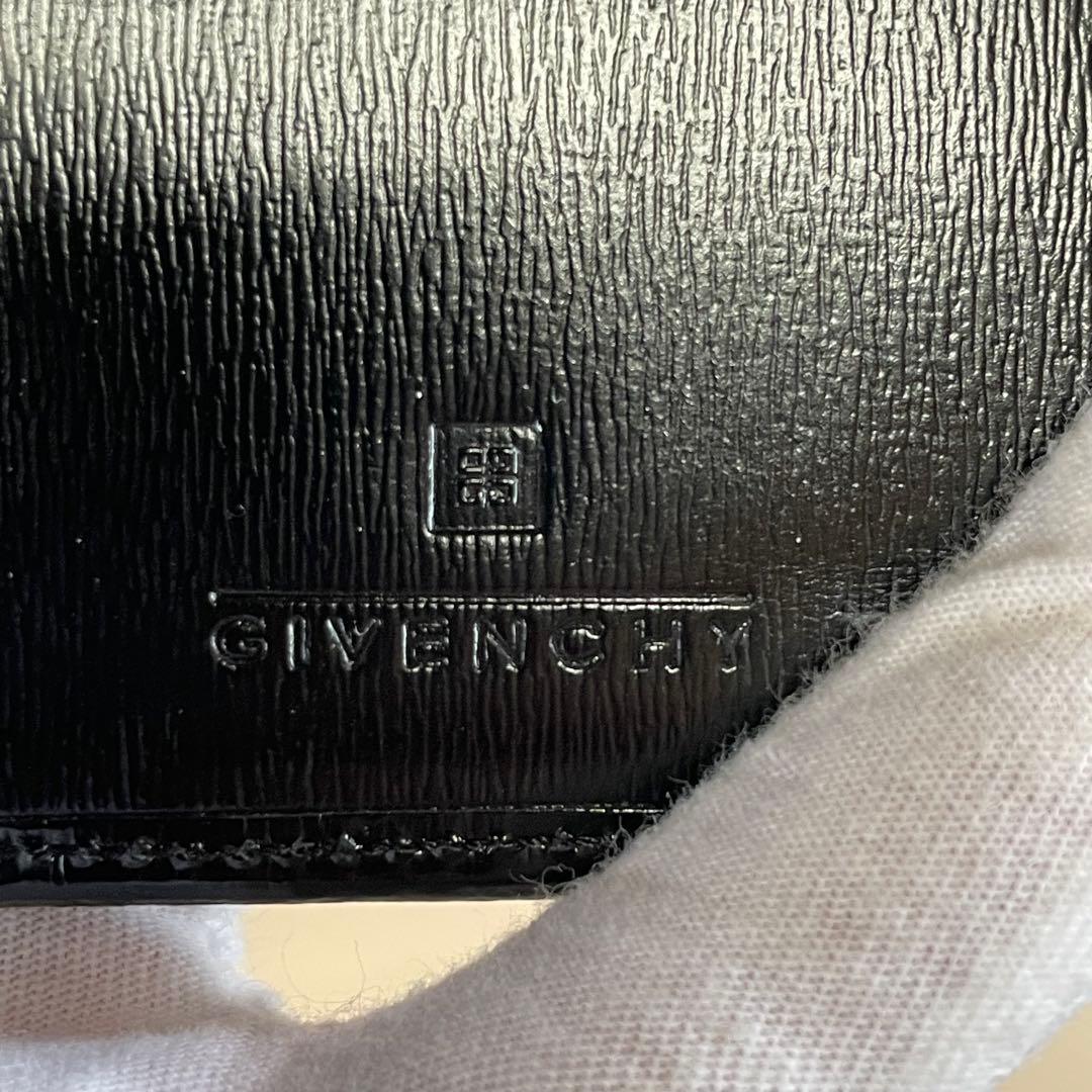 GIVENCHY ジバンシー　キップスキン　二つ折り財布　ブラック　S1352