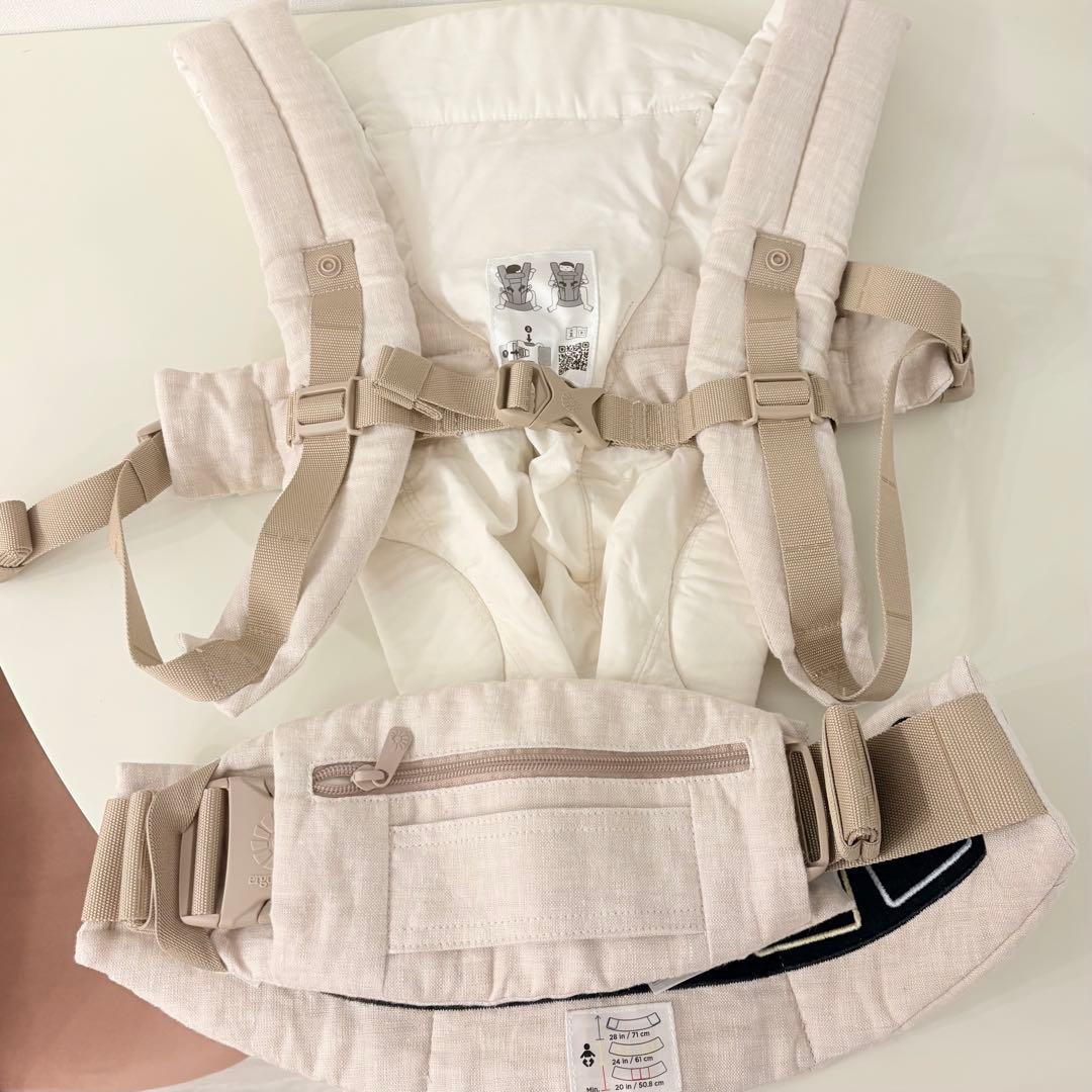 美品　エルゴ　OMNI Deluxe (オムニデラックス) リネン素材ベージュ