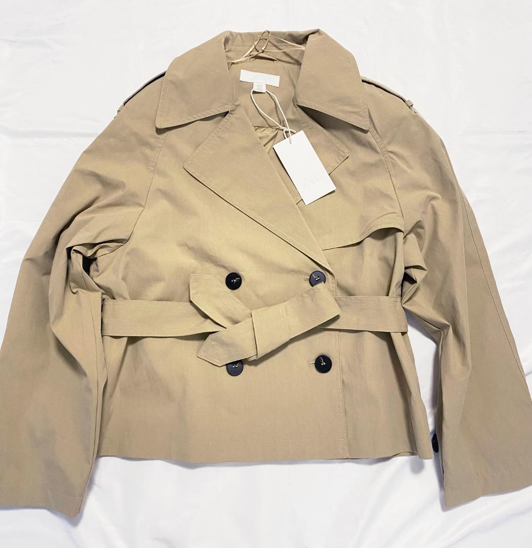 新品‼ ZARA ショートトレンチコート ショルダーパッド付き S