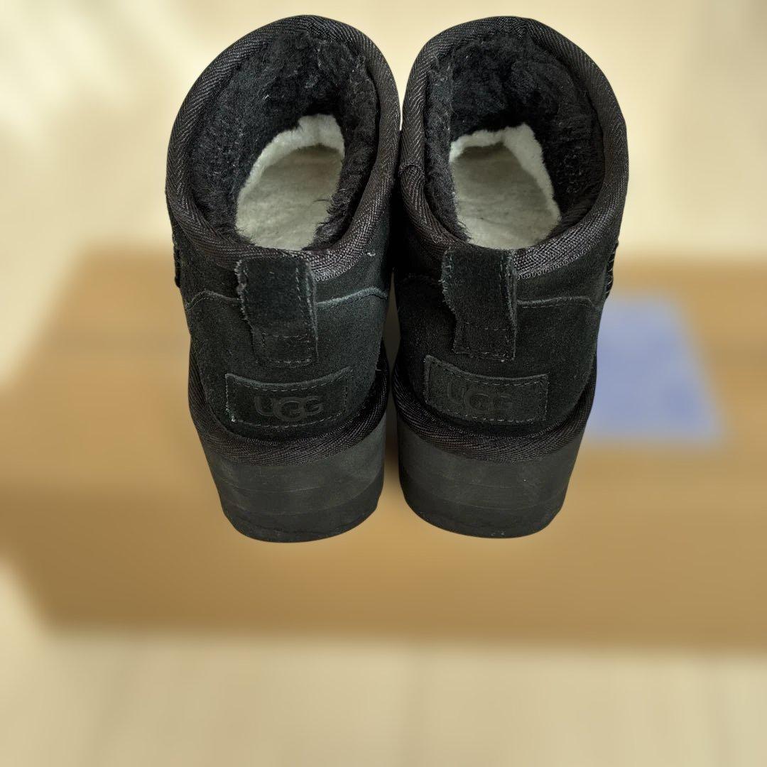 まる  UGG アグ　厚底 ムートンブーツ　23㎝