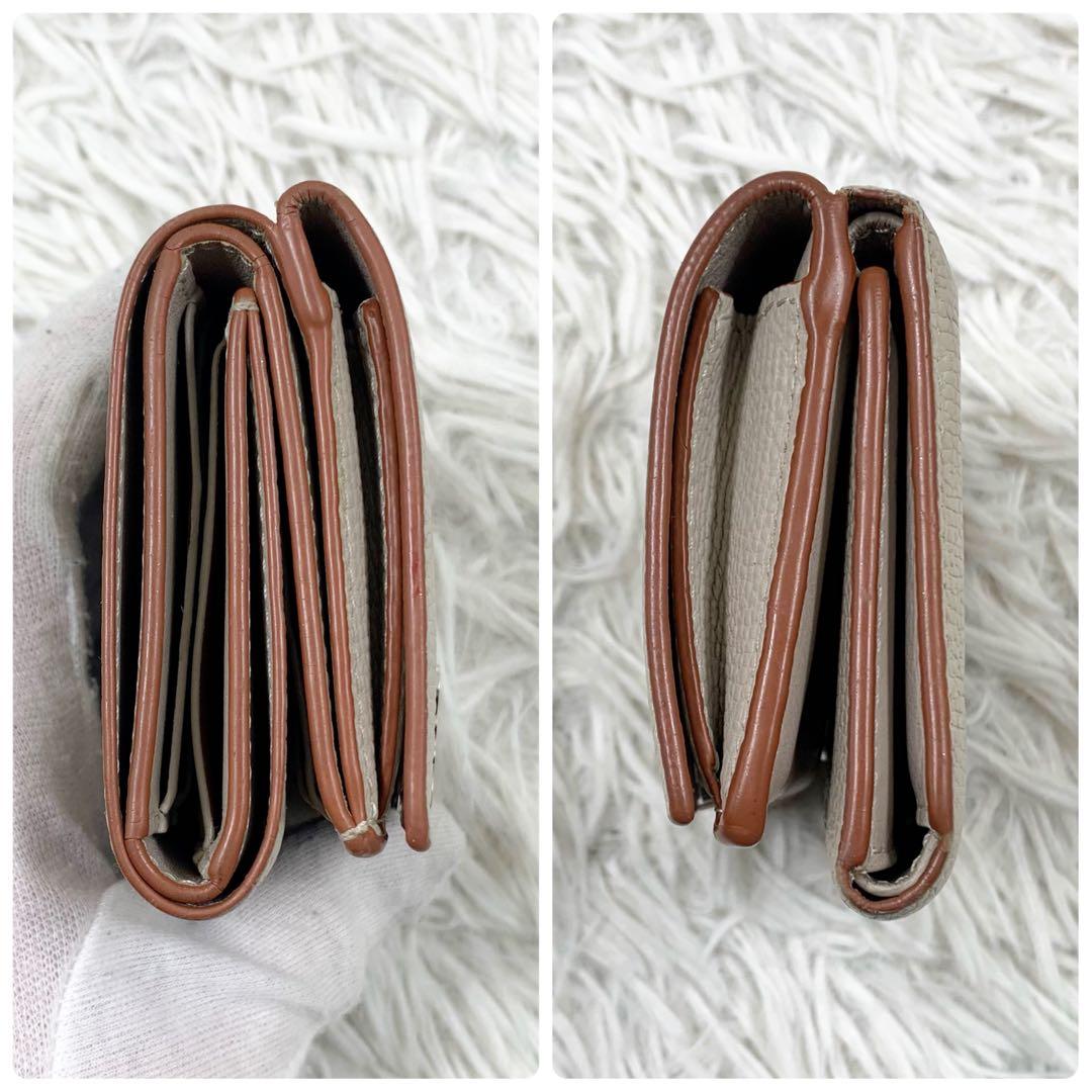 め*ん様 【✨美品✨】ロエベ 三つ折り財布 アナグラム トライフォールド ベージ
