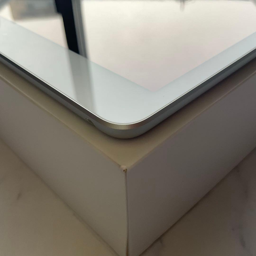 【極美品】Apple iPad 第7世代 Wi-Fi 32GB