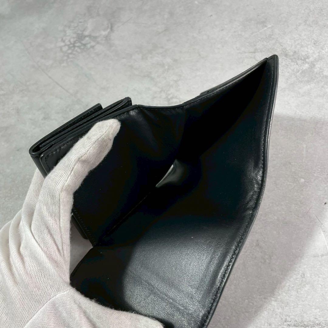 【美品】セリーヌ 三つ折り 財布 トリオンフ レザー 本革 ブラック 黒色