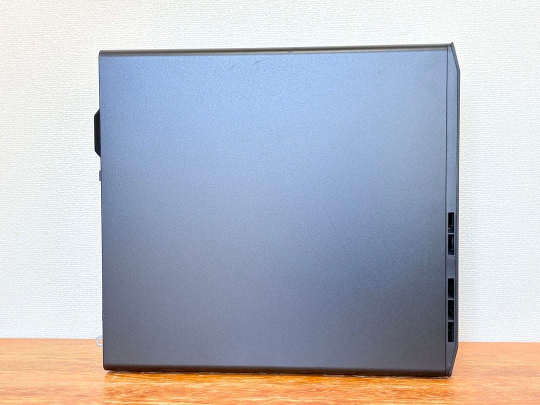 ベアボーン状態のHP Z2 Tower G5 （Xeon W-1250付き）