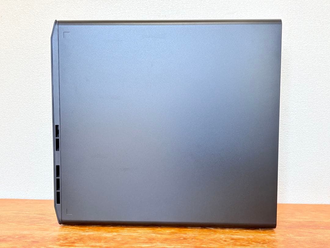 ベアボーン状態のHP Z2 Tower G5 （Xeon W-1250付き）
