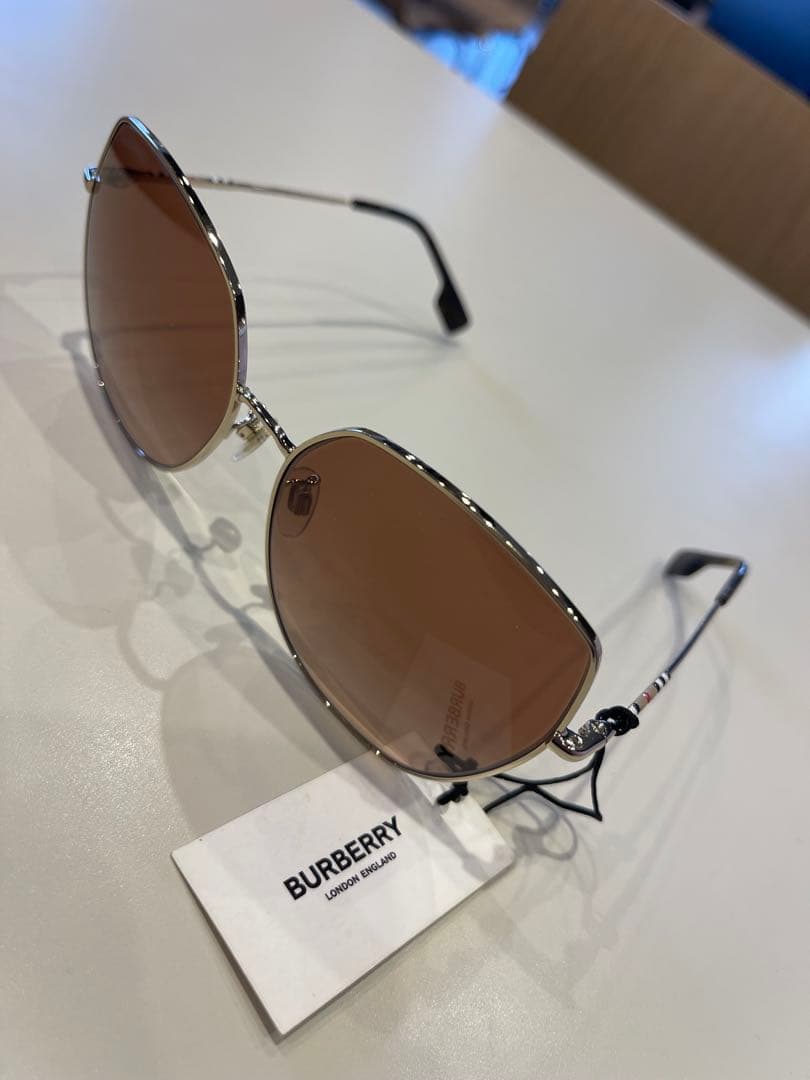 BURBERRY（バーバリー）サングラス ユニセックス
