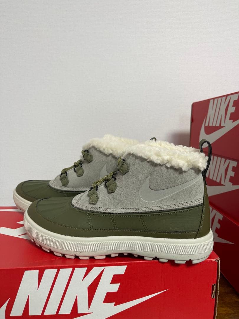 【新品未使用】 Nike ウィメンズ ウッドサイド チャッカ２（25.5）