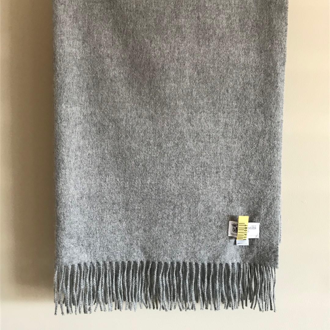 極美品　ジョンストンズ　大判カシミアストール　ライトグレー　クリーニング済み