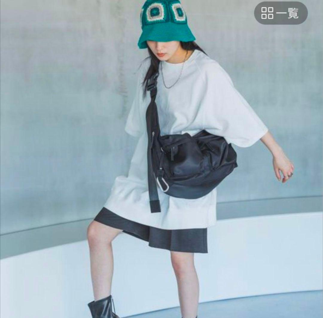 JEANASIS　ナイロンベルドボディバッグ