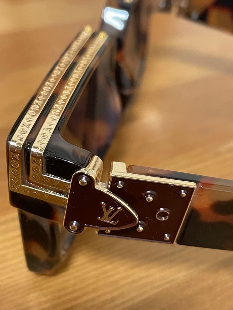 美品 Louis Vuitton ミリオネア サングラス トータスシェル