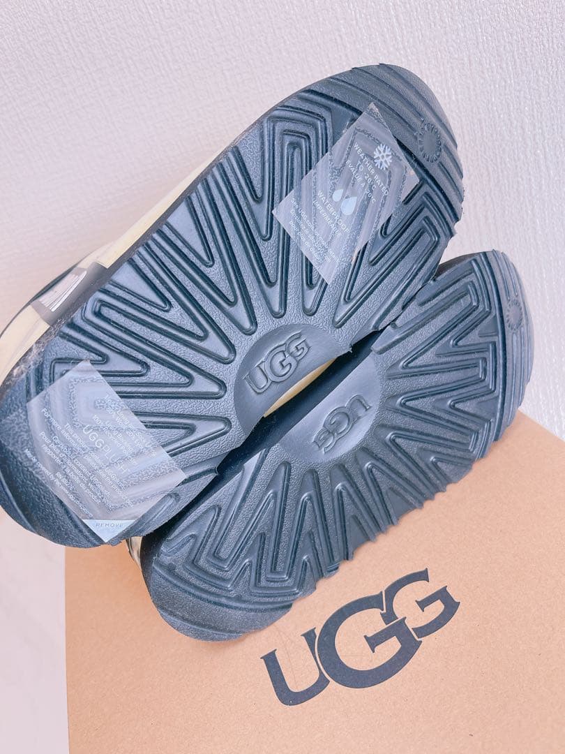 ugg キッズ　19.5cm