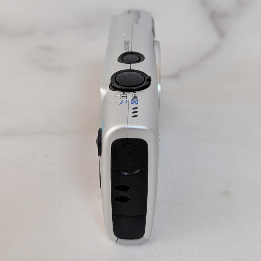 ジャンク品　Canon IXY 90F デジカメ　シルバー