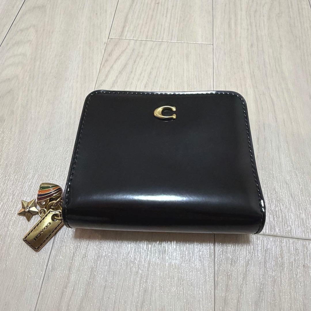 COACH エッセンシャル ビルフォールド ウォレット チャーム 財布 ブラック