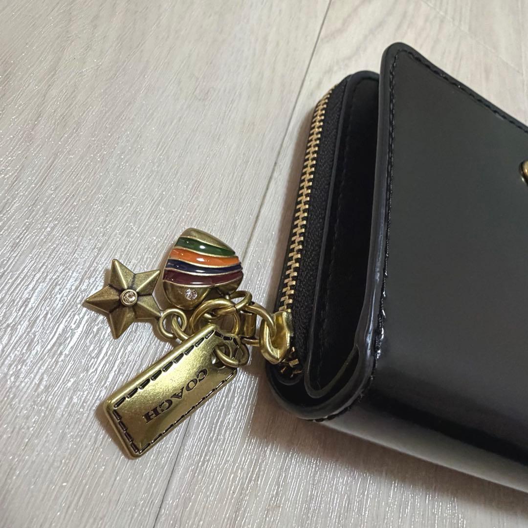 COACH エッセンシャル ビルフォールド ウォレット チャーム 財布 ブラック