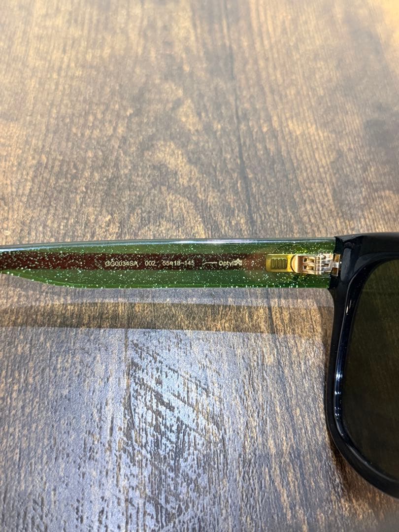 美品　GUCCI GG0061S ブラックフレーム サングラス　グッチ