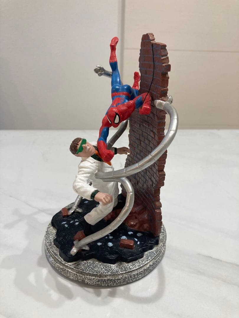スパイダーマン　フィギュア　vsドクターオクトパス　シリアルナンバー入り