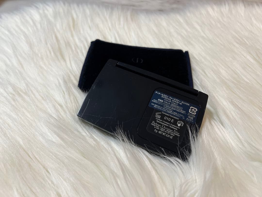 DIOR SKIN FOREVER コンパクト ファンデーション