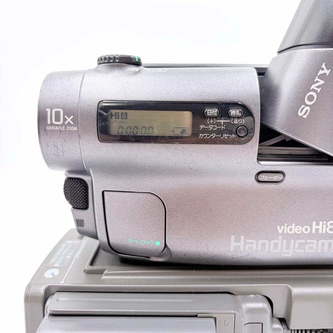 【通電OK】 SONY video Hi8 CCD-TR3 ビデオカメラ