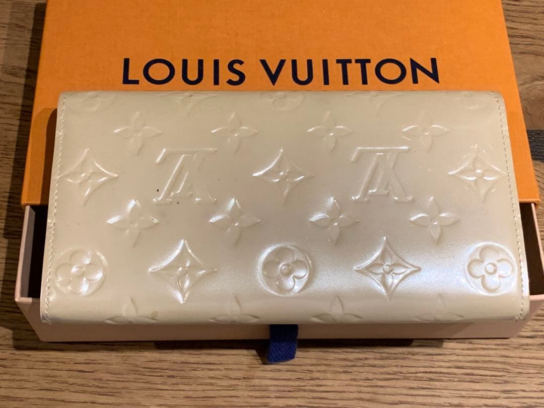 【美品】LOUISVUITTONヴェルニ ポルトフォイユ サラ ブロンコライユ