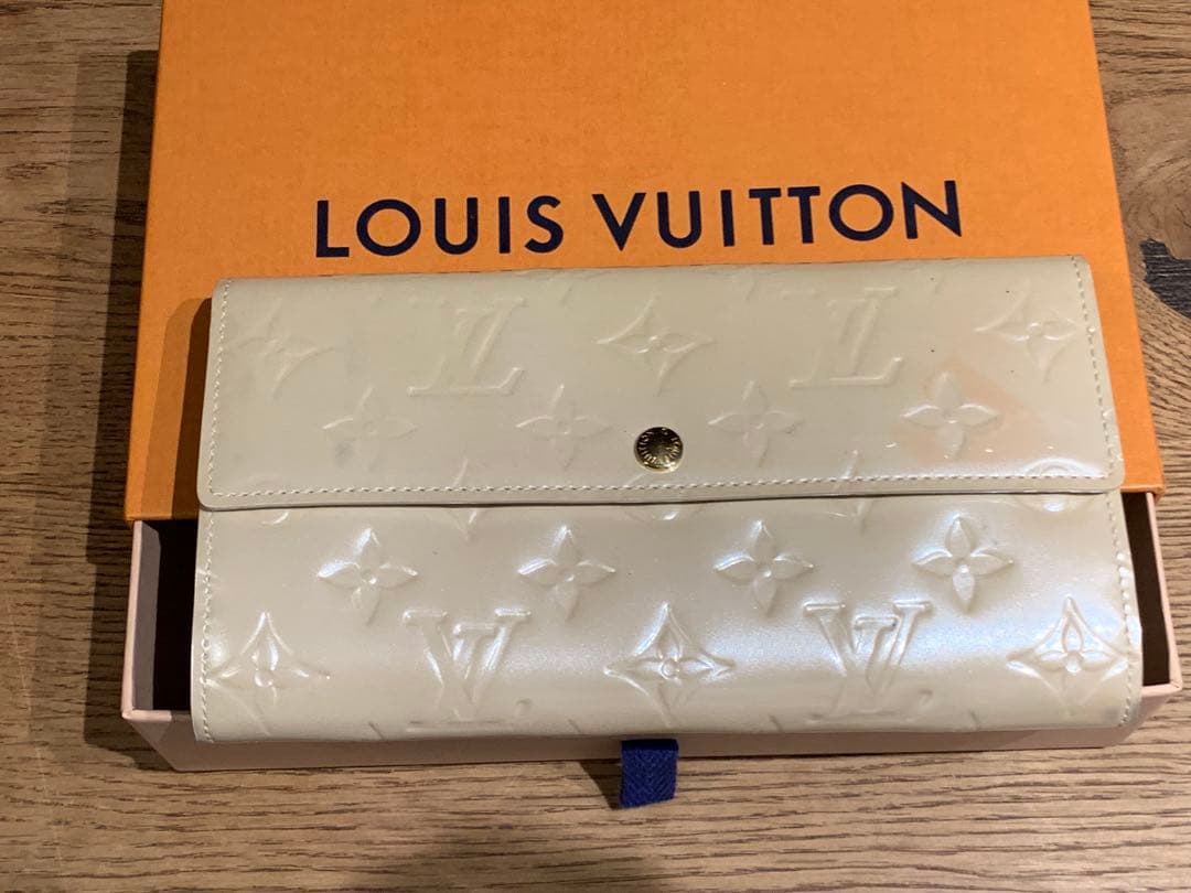 【美品】LOUISVUITTONヴェルニ ポルトフォイユ サラ ブロンコライユ