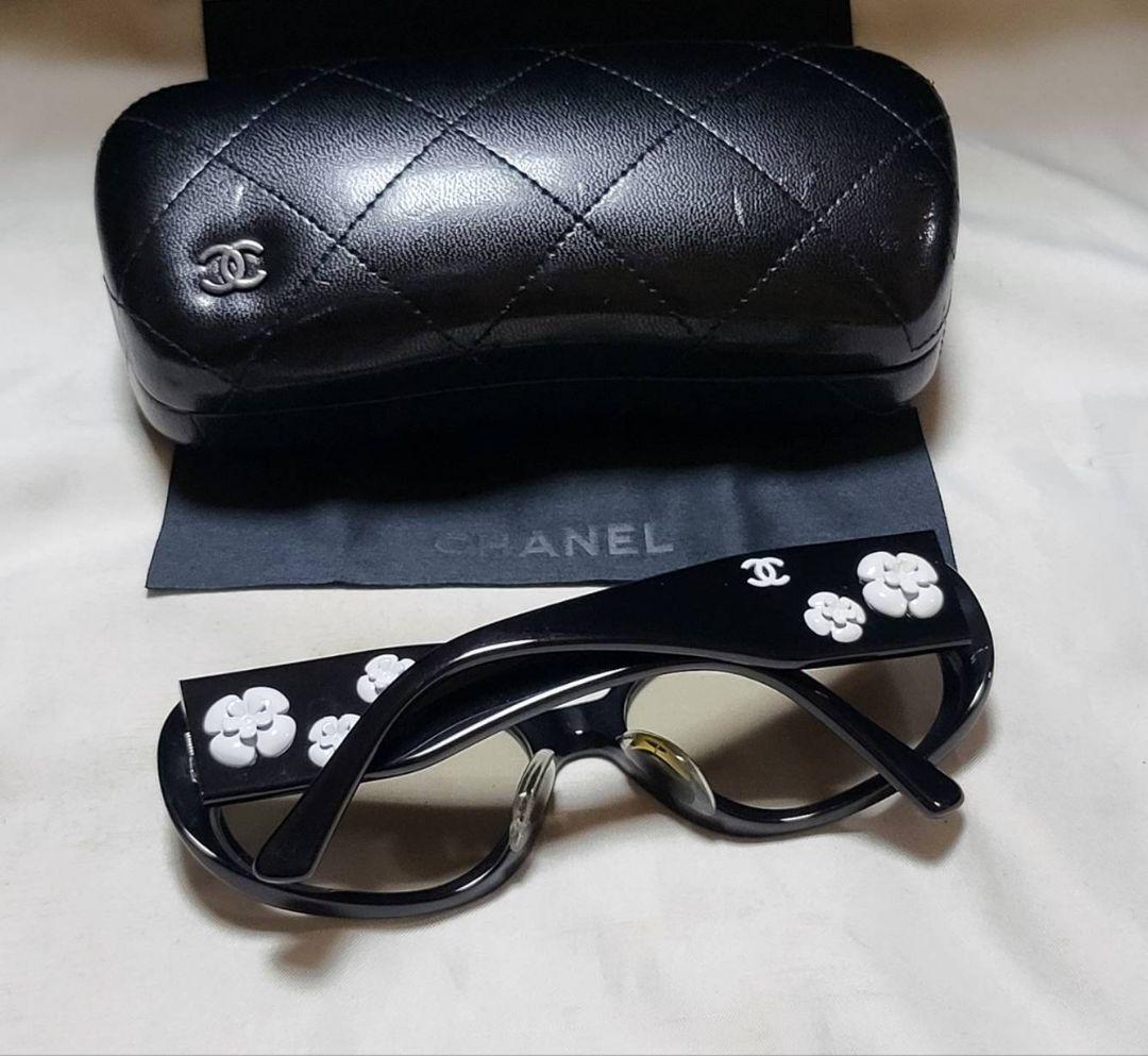 ◆CHANEL　シャネル◆カメリア　サングラス　ケース付き
