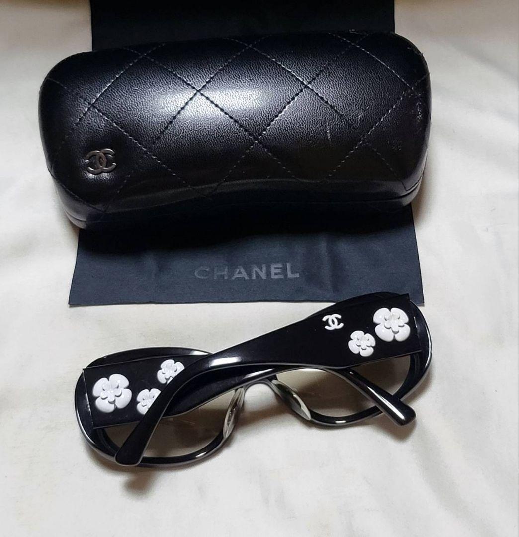 ◆CHANEL　シャネル◆カメリア　サングラス　ケース付き