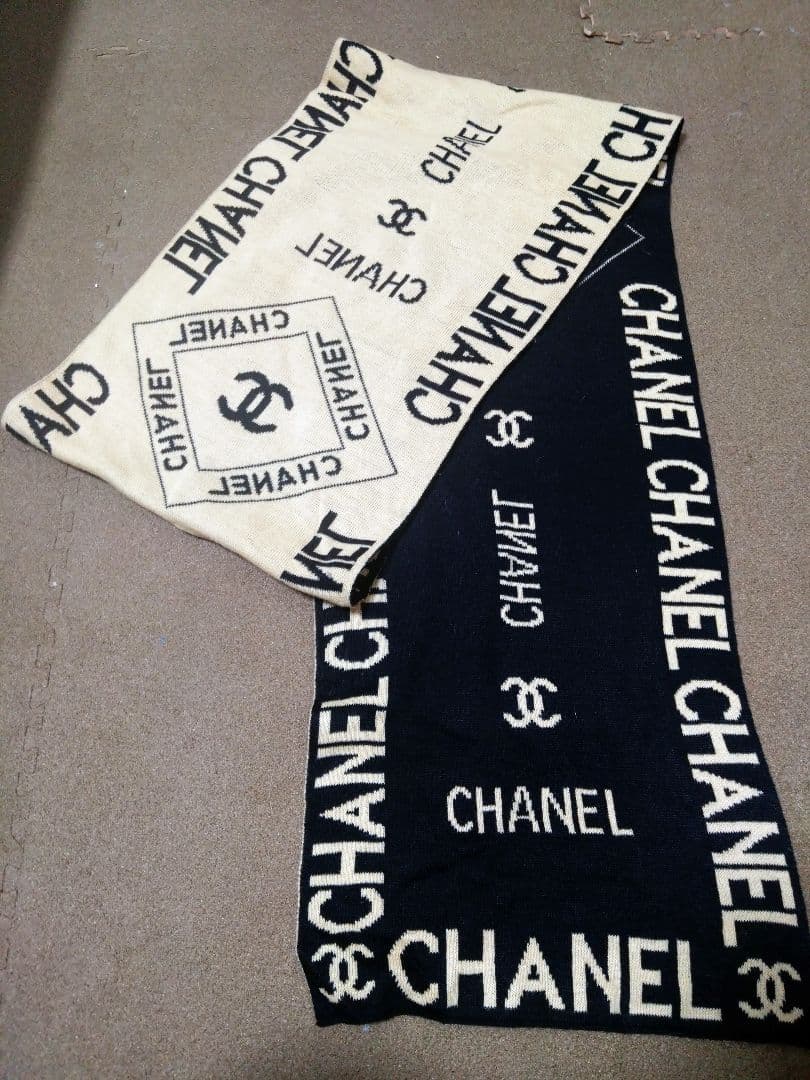 CHANEL ロゴマフラー ブラック ホワイト